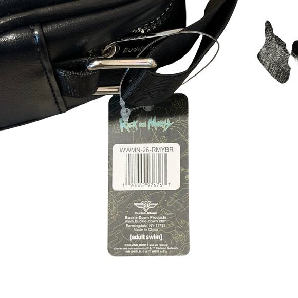 Buckle Down Rick and Morty Lenticular Face Expression Applique Crossbody - Picture 4 of 6
